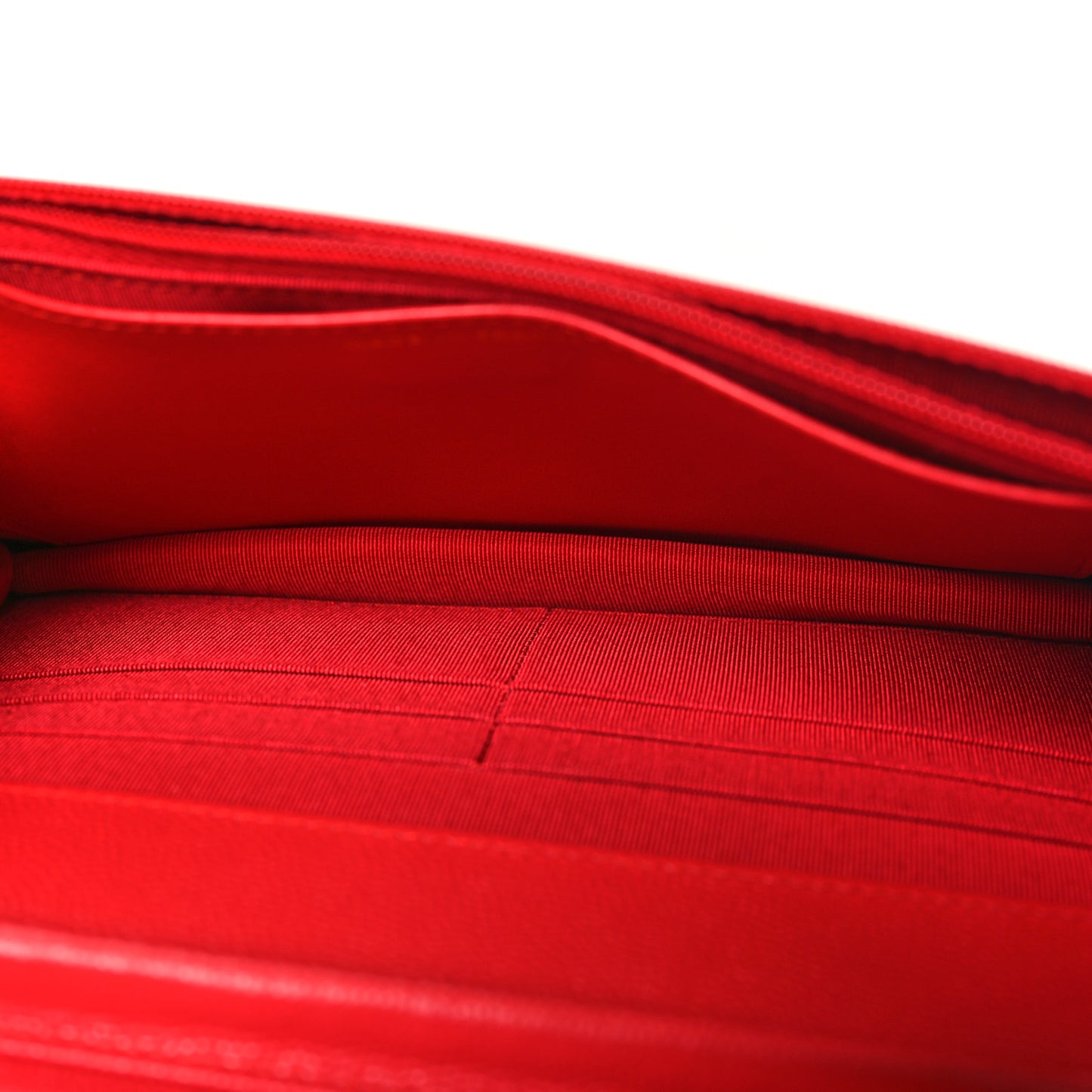 Caviar Quilted Wallet On Chain WOC Red
