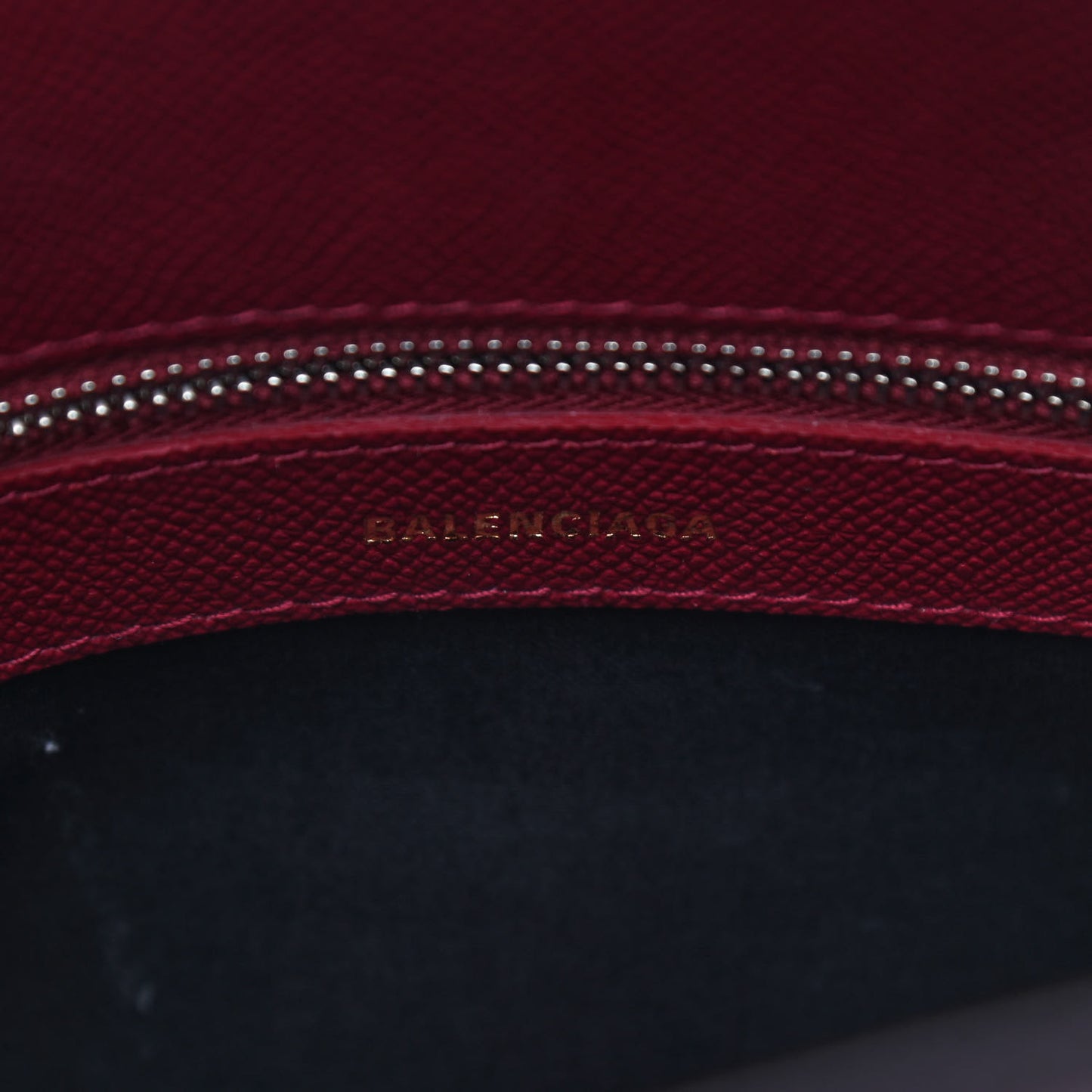 Signature Grained Calfskin Logo S Ville Top Handle Bag Rouge Grenat White