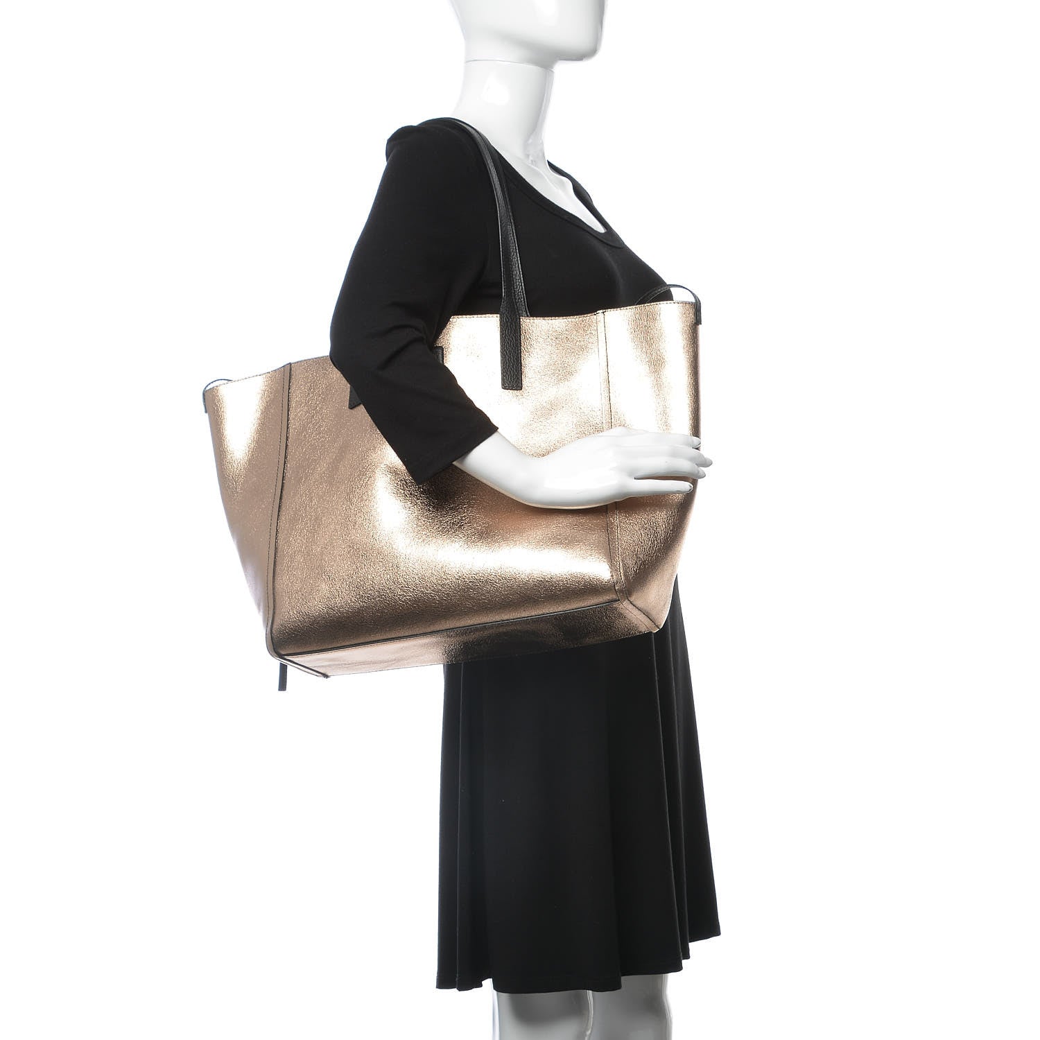 MCM Grained Calfskin Medium Reversible Wandel Tote Black 2 of 11