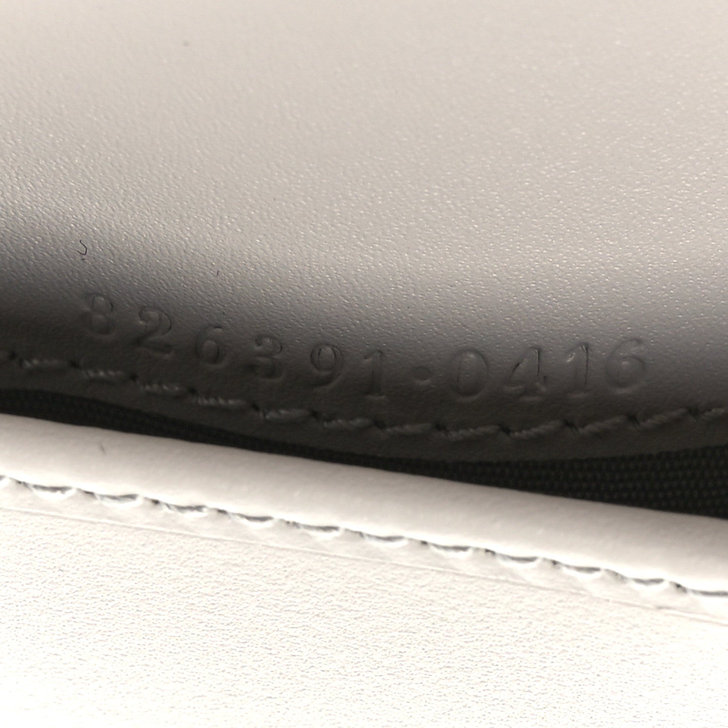 Gucci Guccissima Mirror Effect Card Holder Silver 6 of 8