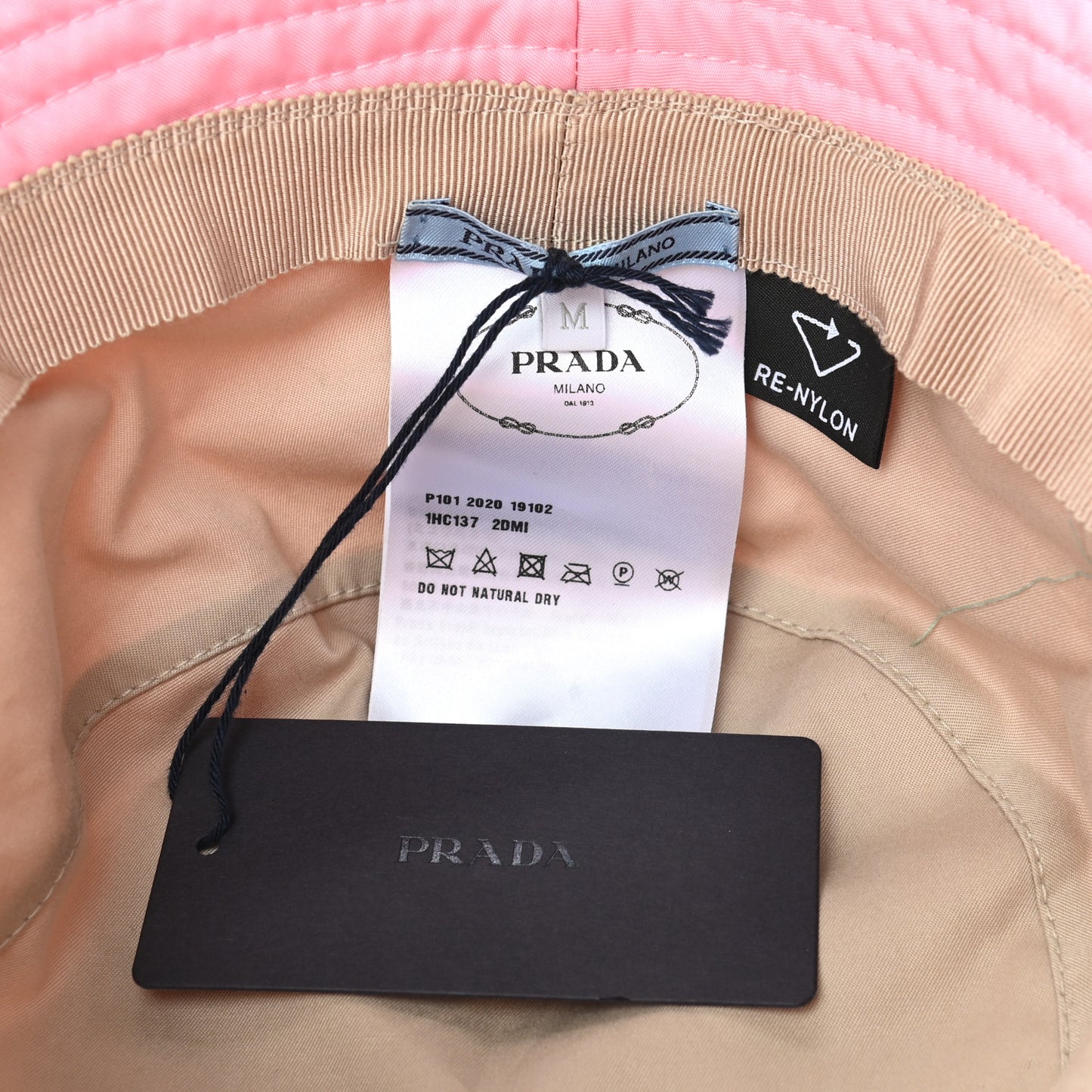 Re-Nylon Metal Triangle Logo Womens Bucket Hat M Rosa