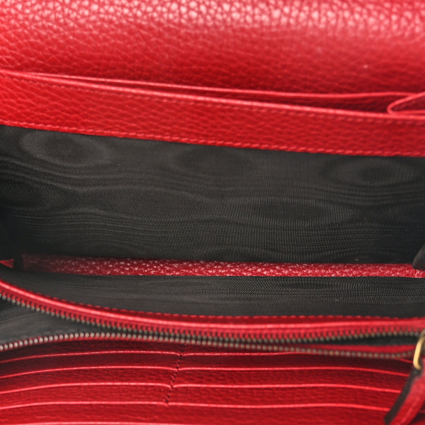 Calfskin GG Marmont Chain Wallet Vulcanic Red