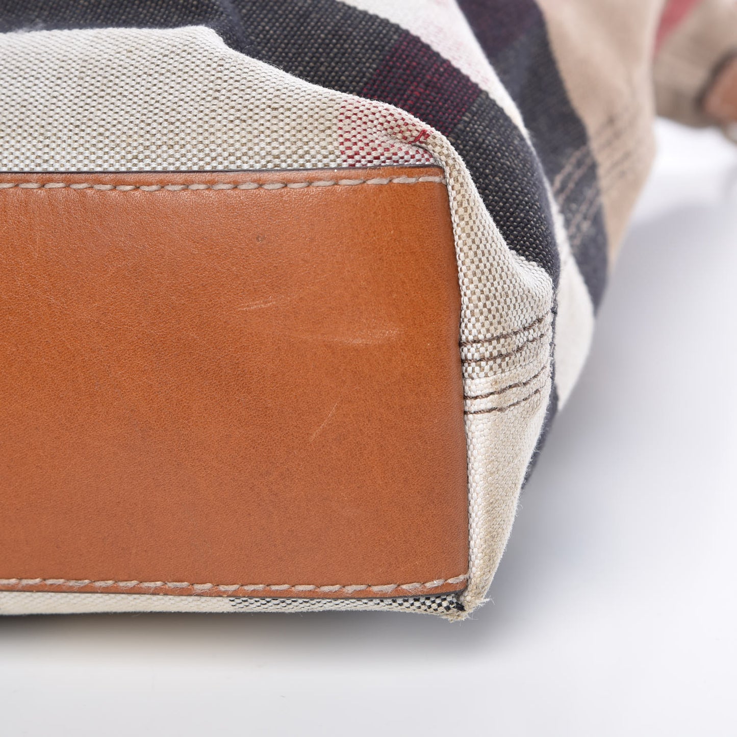 Canvas Mega Check Medium Tottenham Brit Tote Saddle Brown