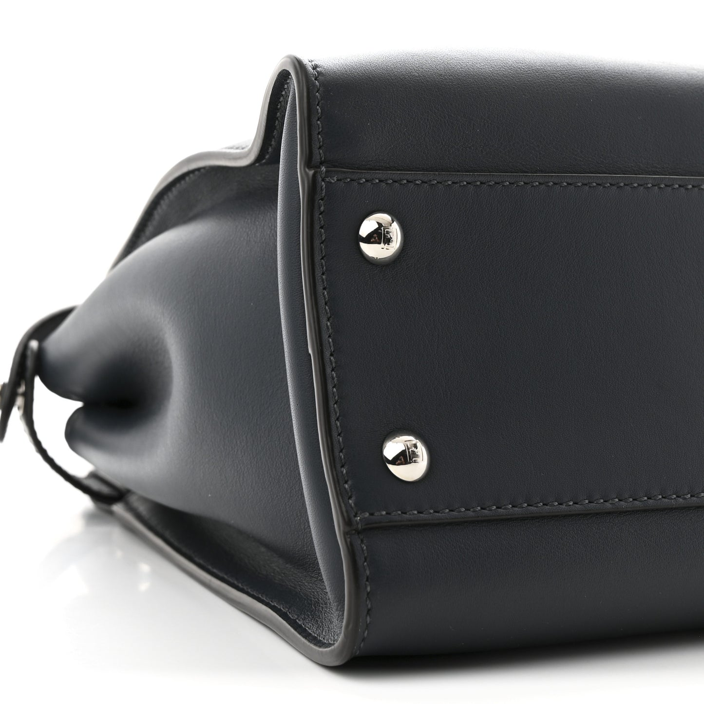 Vitello Seta Shiny Nappa Elaphe Medium Peekaboo Iconic Satchel Notturno Natural