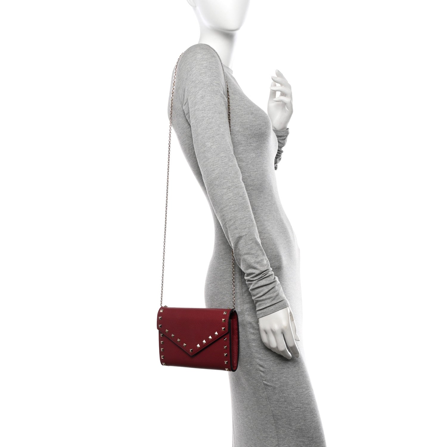 Valentino Garavani Pebbled Calfskin Rockstud Envelope Wallet on Chain Rubino 2 of 13
