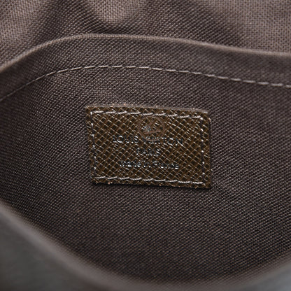 Louis Vuitton Taiga Luka Grizzli 6 of 6