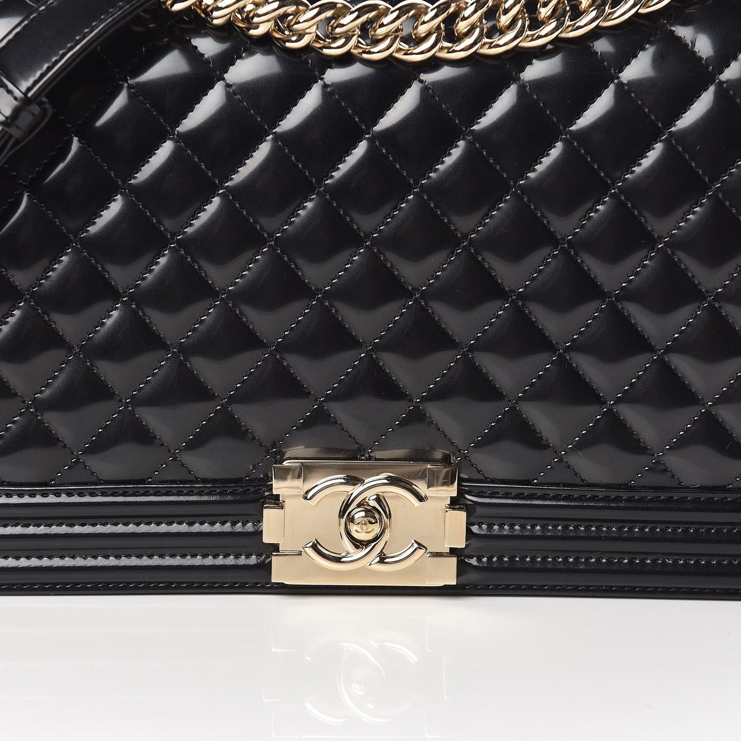 Patent Calfskin Quilted New Medium Boy Flap Black