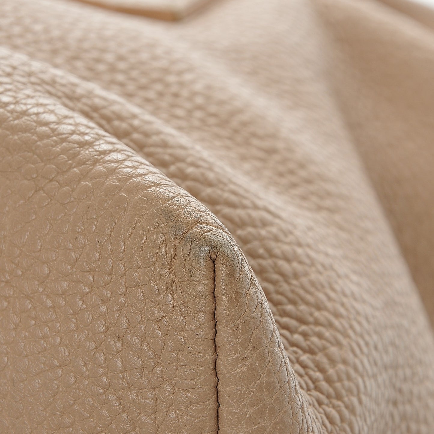 Grainy Calfskin Medium Baynard Tote Light Nude