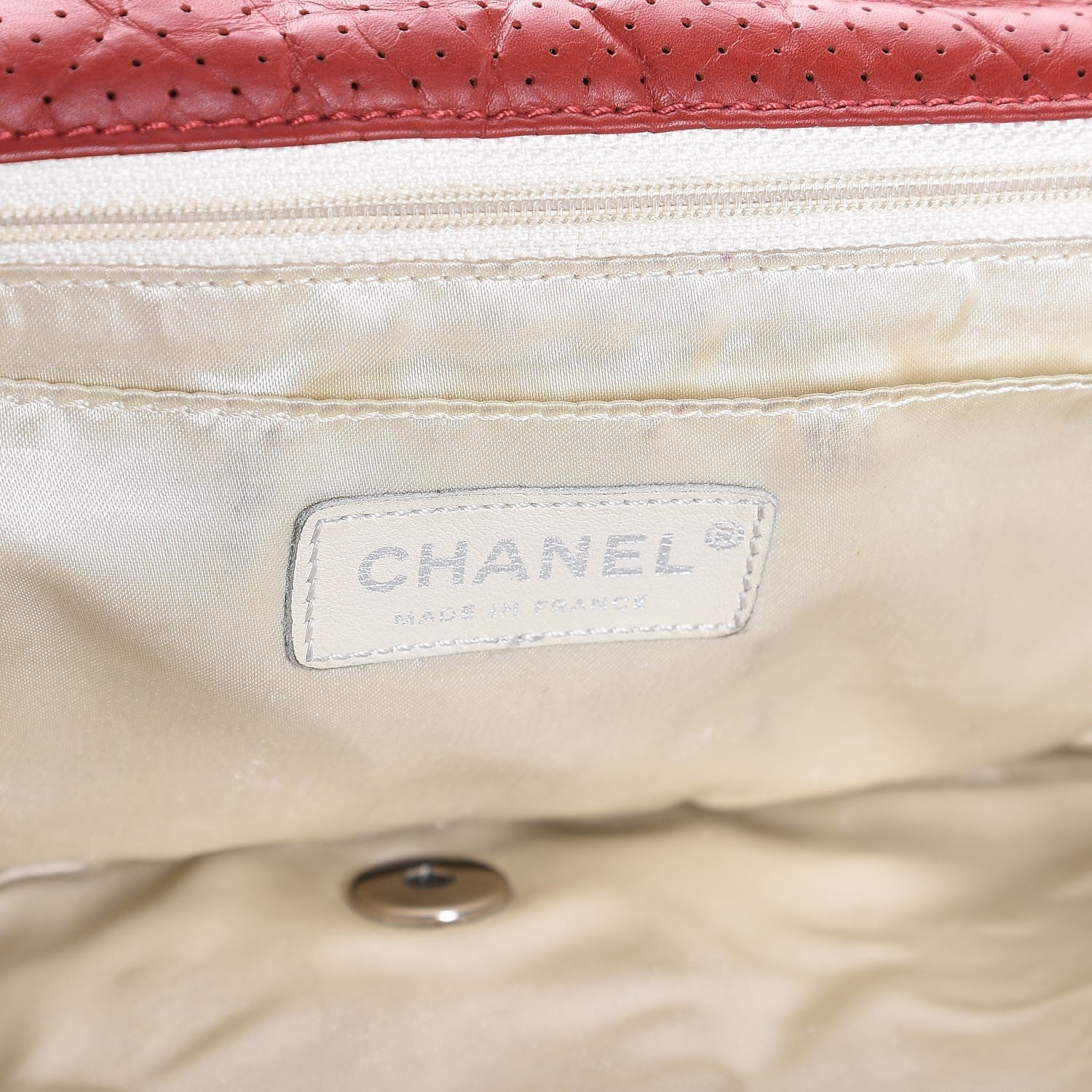 Chanel Aged Calfskin Perforated East West Flap Red 6 of 13