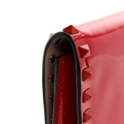 Valentino Garavani Patent Monochrome Rockstud Wristlet Clutch Rosso Valentino 9 of 9