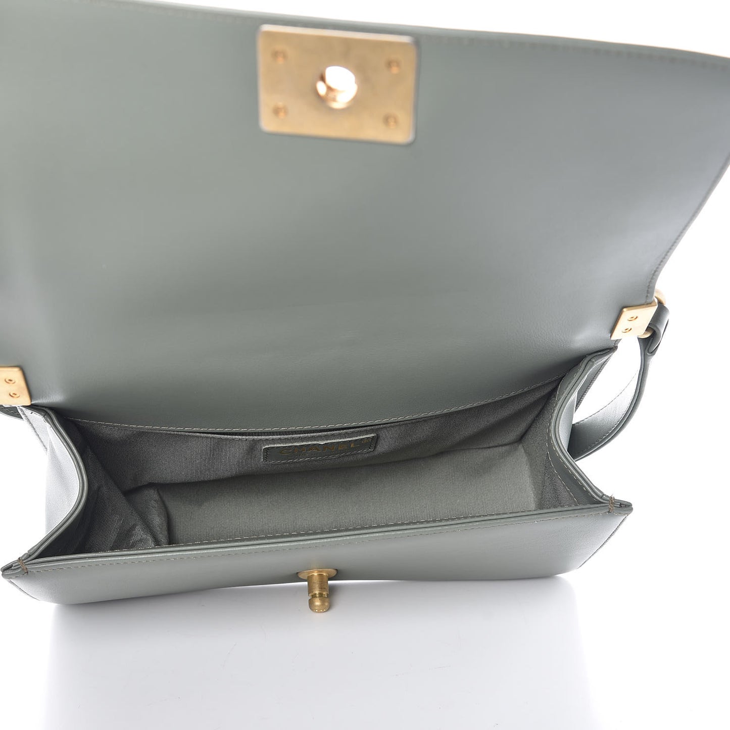 Calfskin Quilted Medium Boy Flap Green