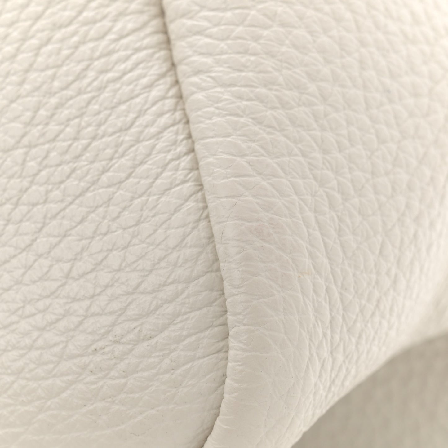 Vitello Daino Soft Mini Dynamique Tote Talco Black