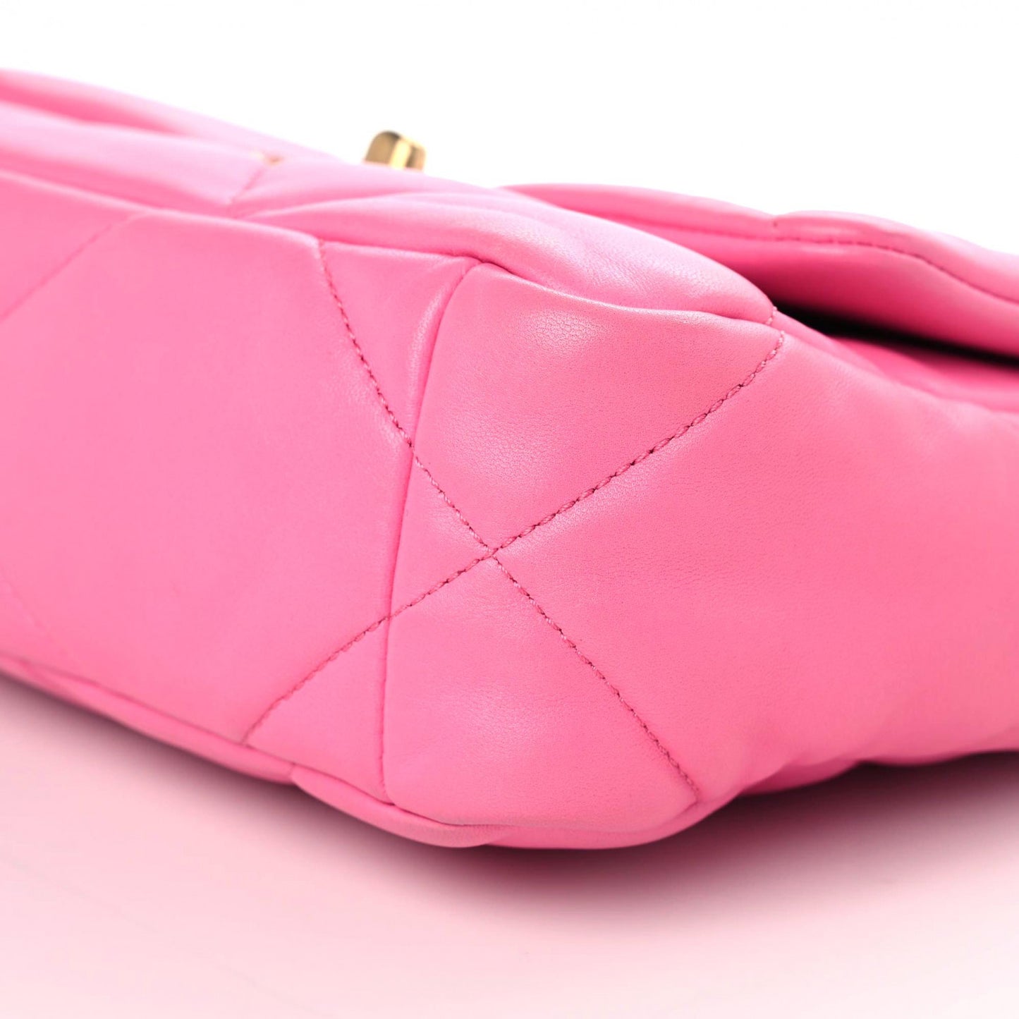Lambskin Quilted Medium Chanel 19 Flap Pink