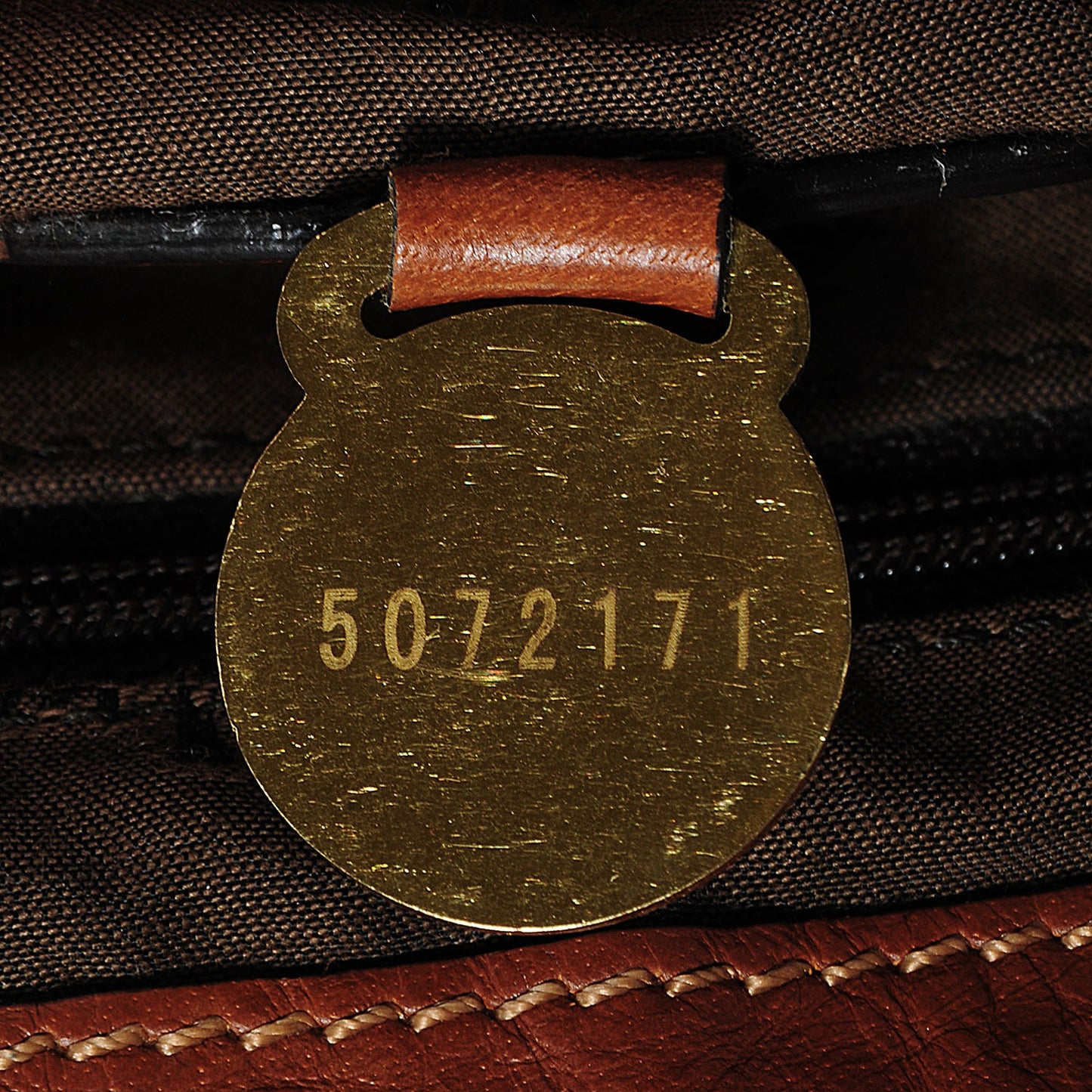 Soft Buffalo Leather Oversized Alexa Oak