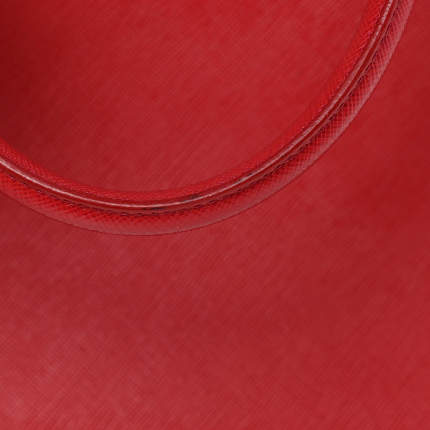 Saffiano Medium Galleria Double Zip Tote Fuoco