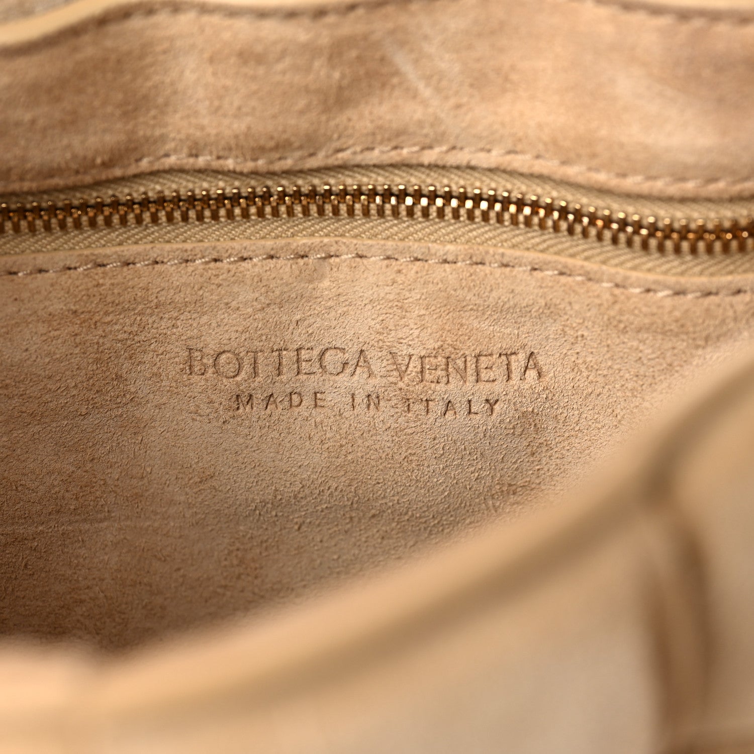 Bottega Veneta Suede Calfskin Maxi Intrecciato Padded Cassette Crossbody Bag Porridge 5 of 7