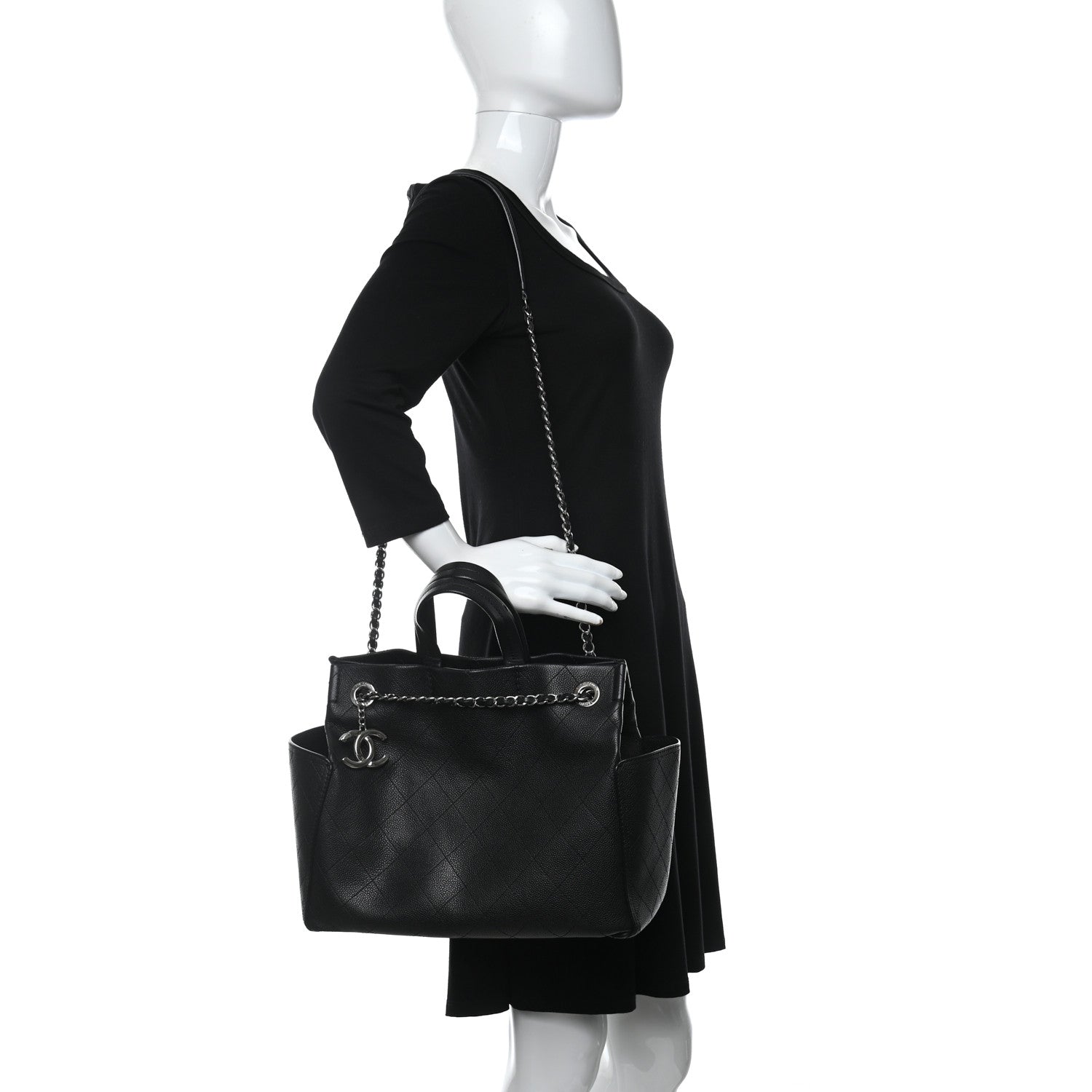 Chanel Grained Calfskin Medium CC Pocket Tote Black 2 of 9