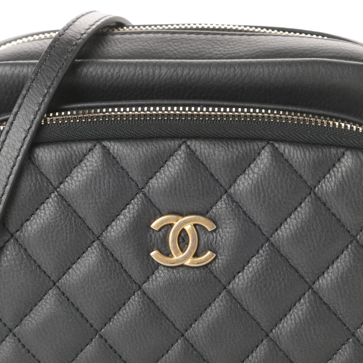 Calfskin Quilted Day Trips Camera Case Black