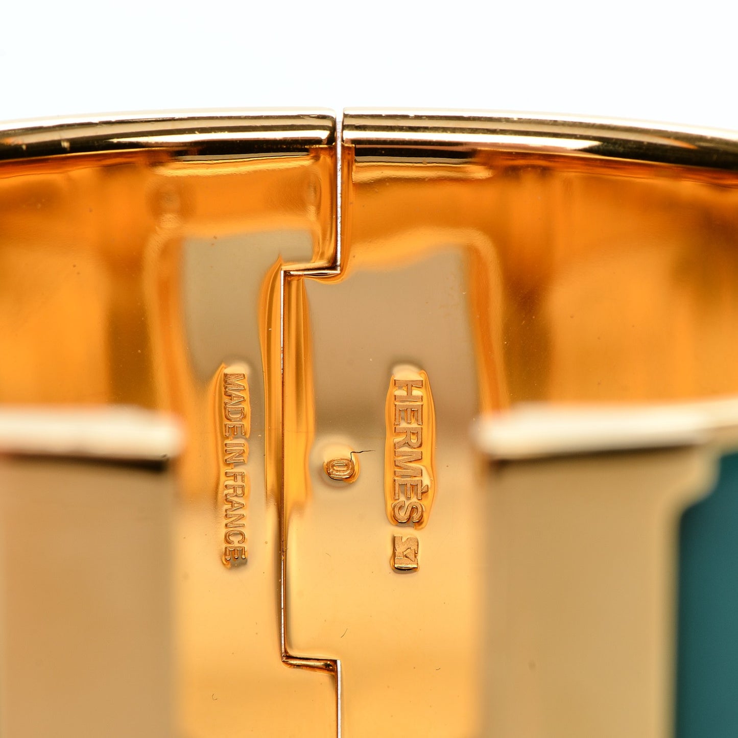 Enamel Extra Wide Clic Clac H Bracelet GM Emeraude