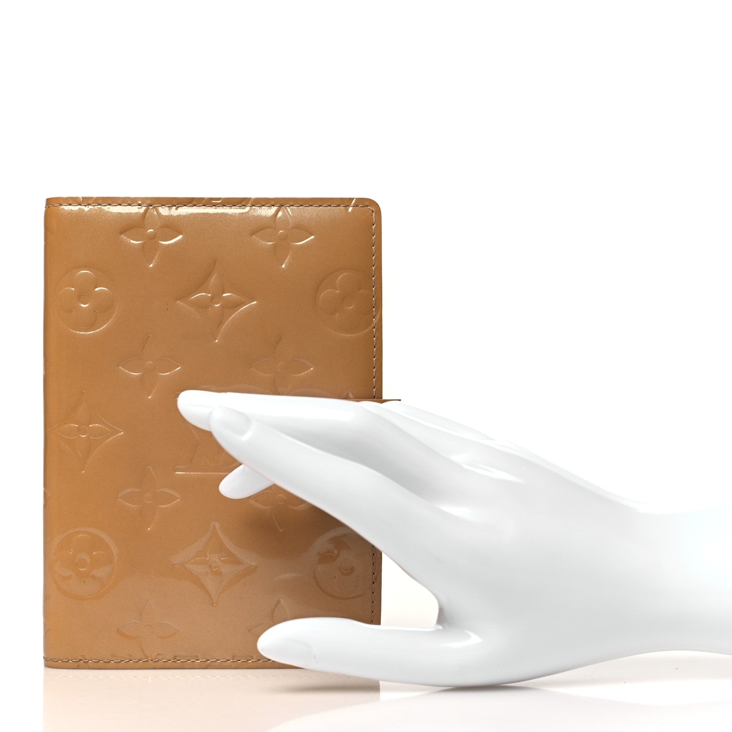 Louis Vuitton Vernis Small Ring Agenda Cover Marshmallow 2 of 10