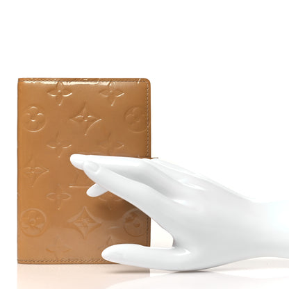 Louis Vuitton Vernis Small Ring Agenda Cover Marshmallow 2 of 10