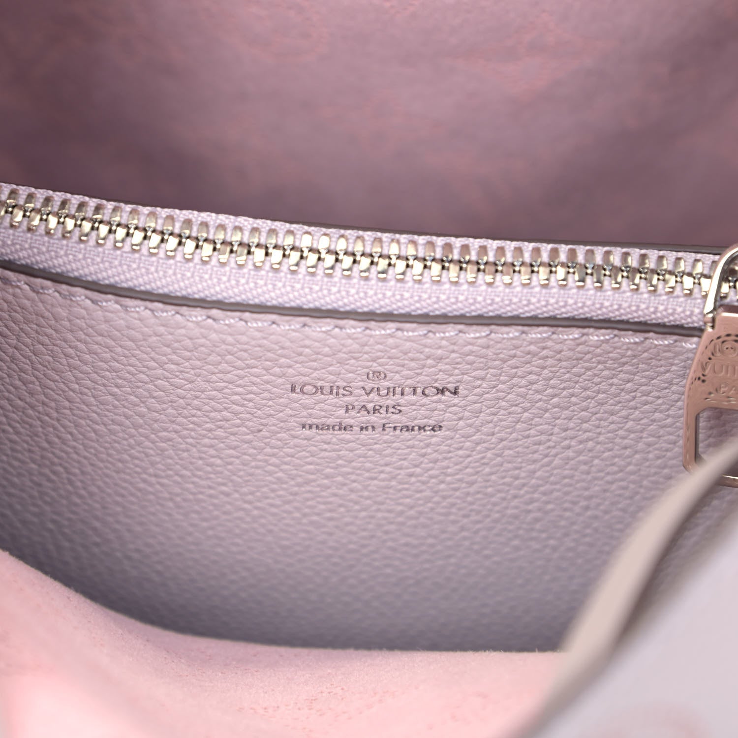Louis Vuitton Mahina Muria Brume 5 of 5