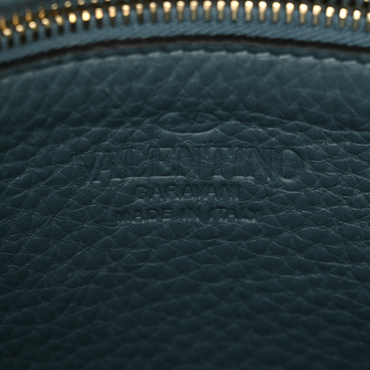 Pebbled Calfskin Mini Rockstud Flip-Lock Messenger Bag Amadeus