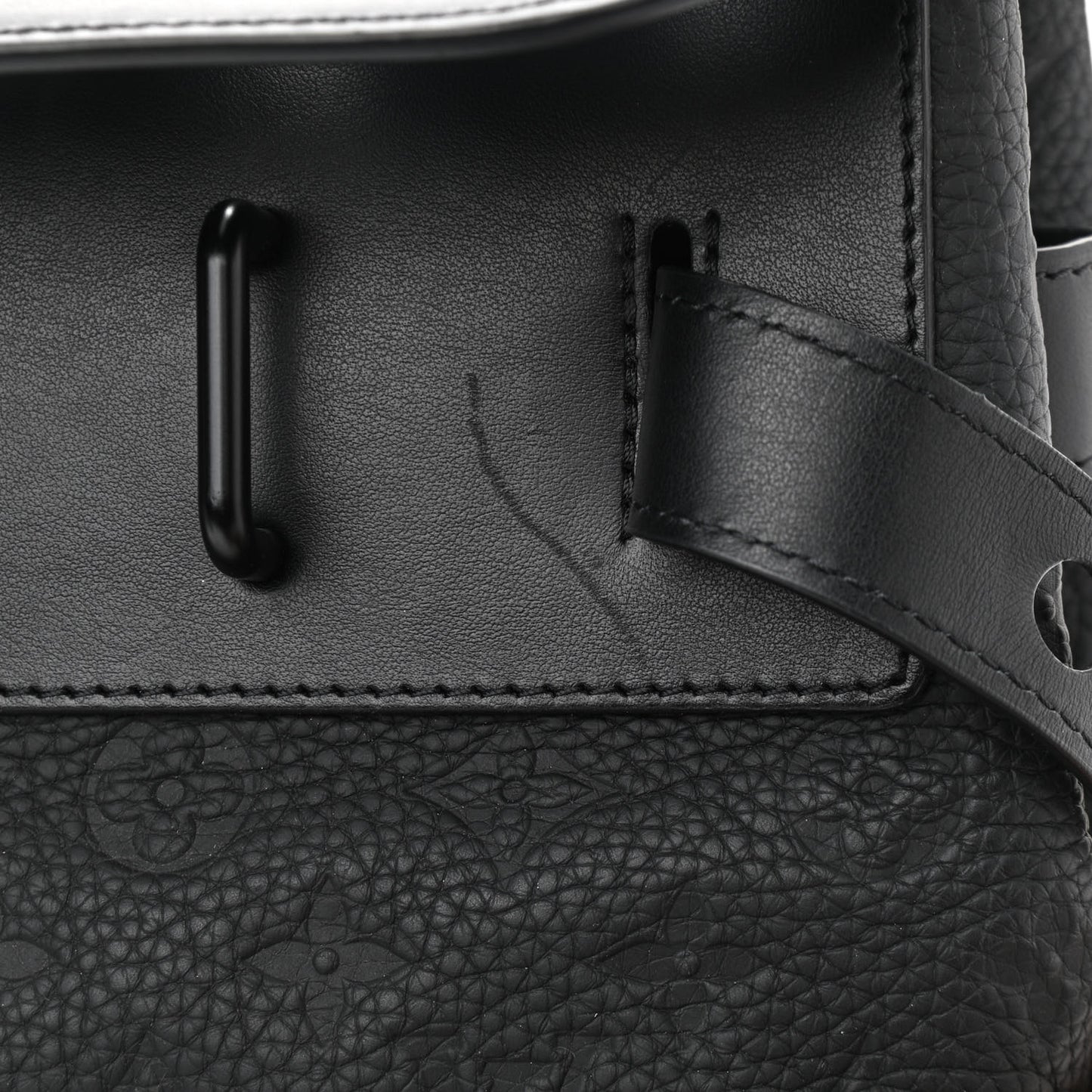 Taurillon Monogram Steamer PM Black