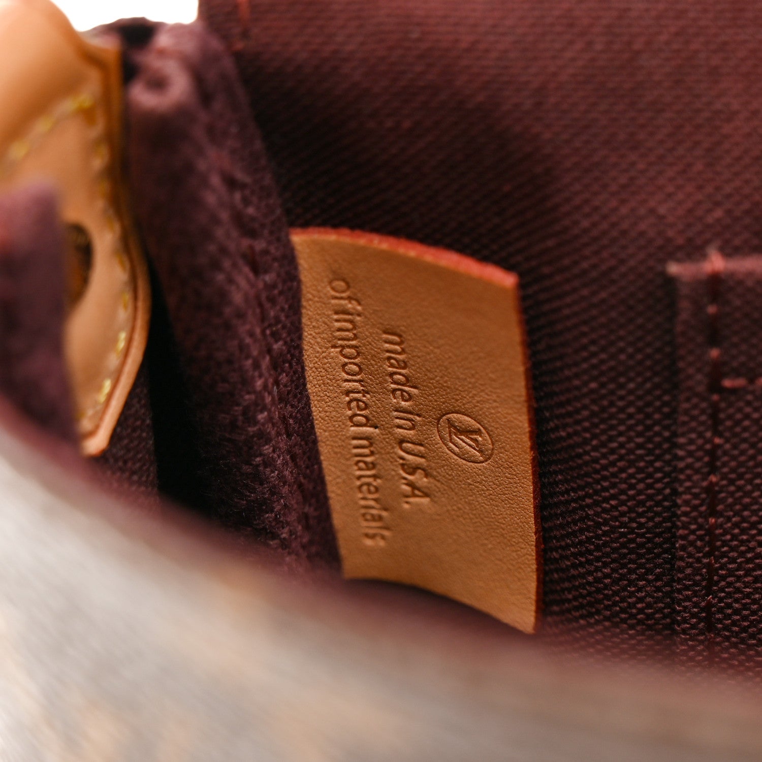 Louis Vuitton Monogram Favorite PM 7 of 11
