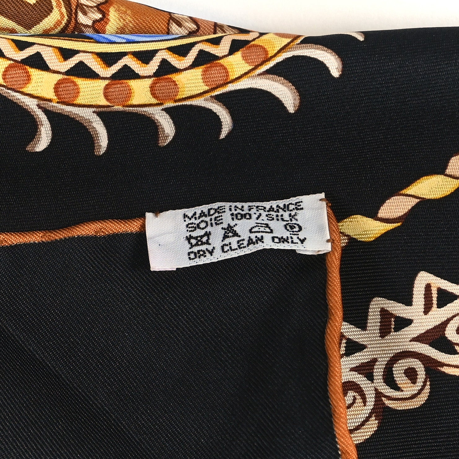 Hermes Silk Paperoles Scarf 90 1847592 – FASHIONPHILE