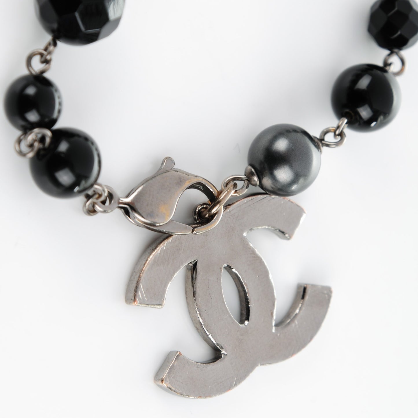 Ruthenium Beaded CC Bracelet Black