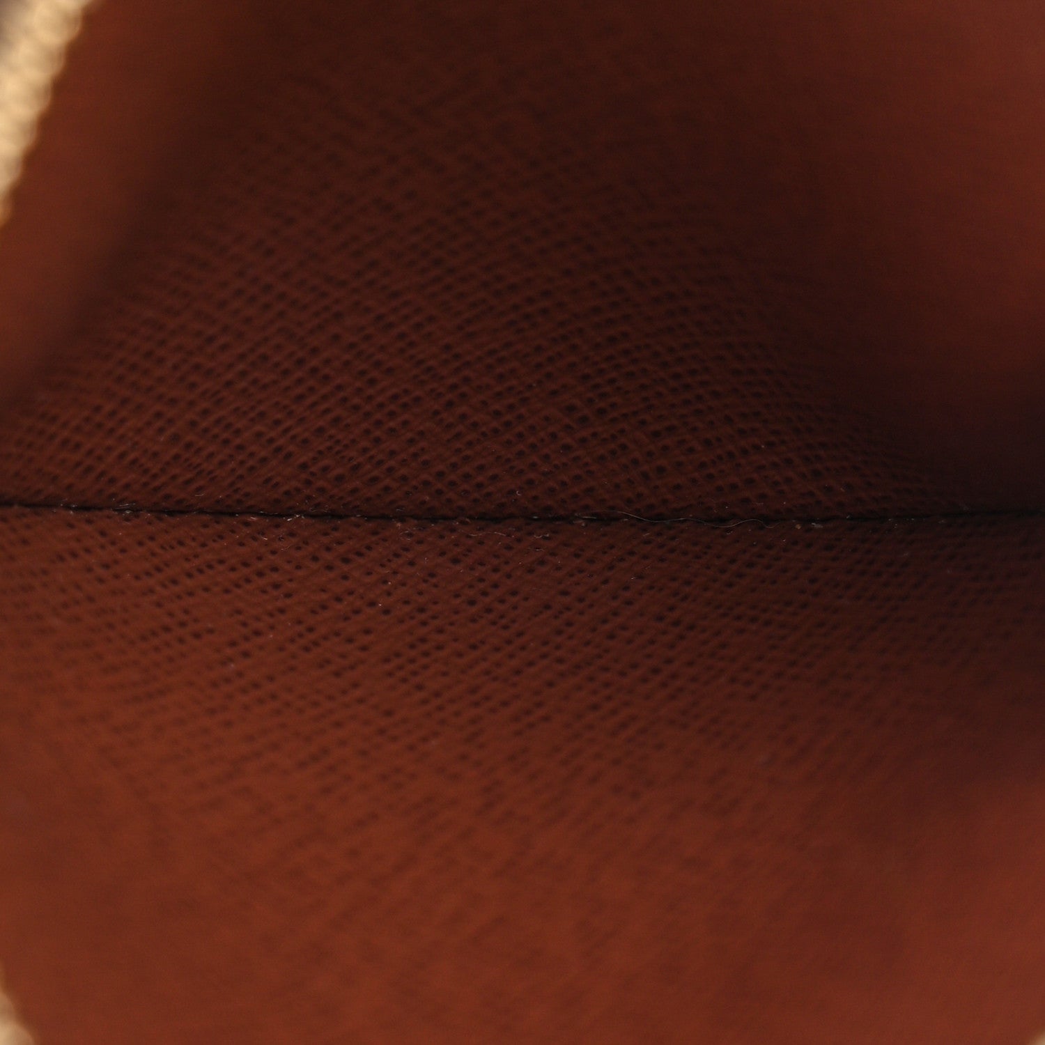 Louis Vuitton Monogram Round Coin Purse 5 of 7
