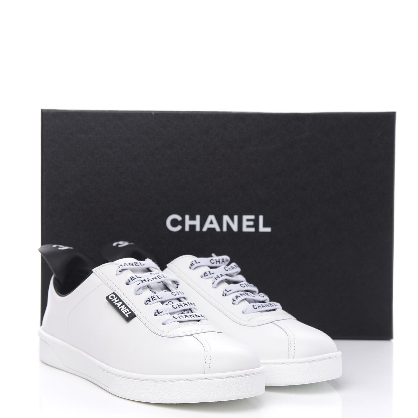 Calfskin CC Womens Sneakers 38 White