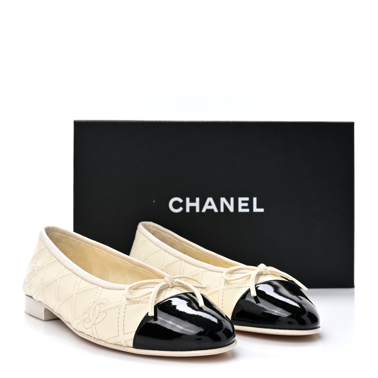 Chanel Lambskin Patent Double Stitched CC Cap Toe Ballerina Flats 36 Ivory Black 9 of 9