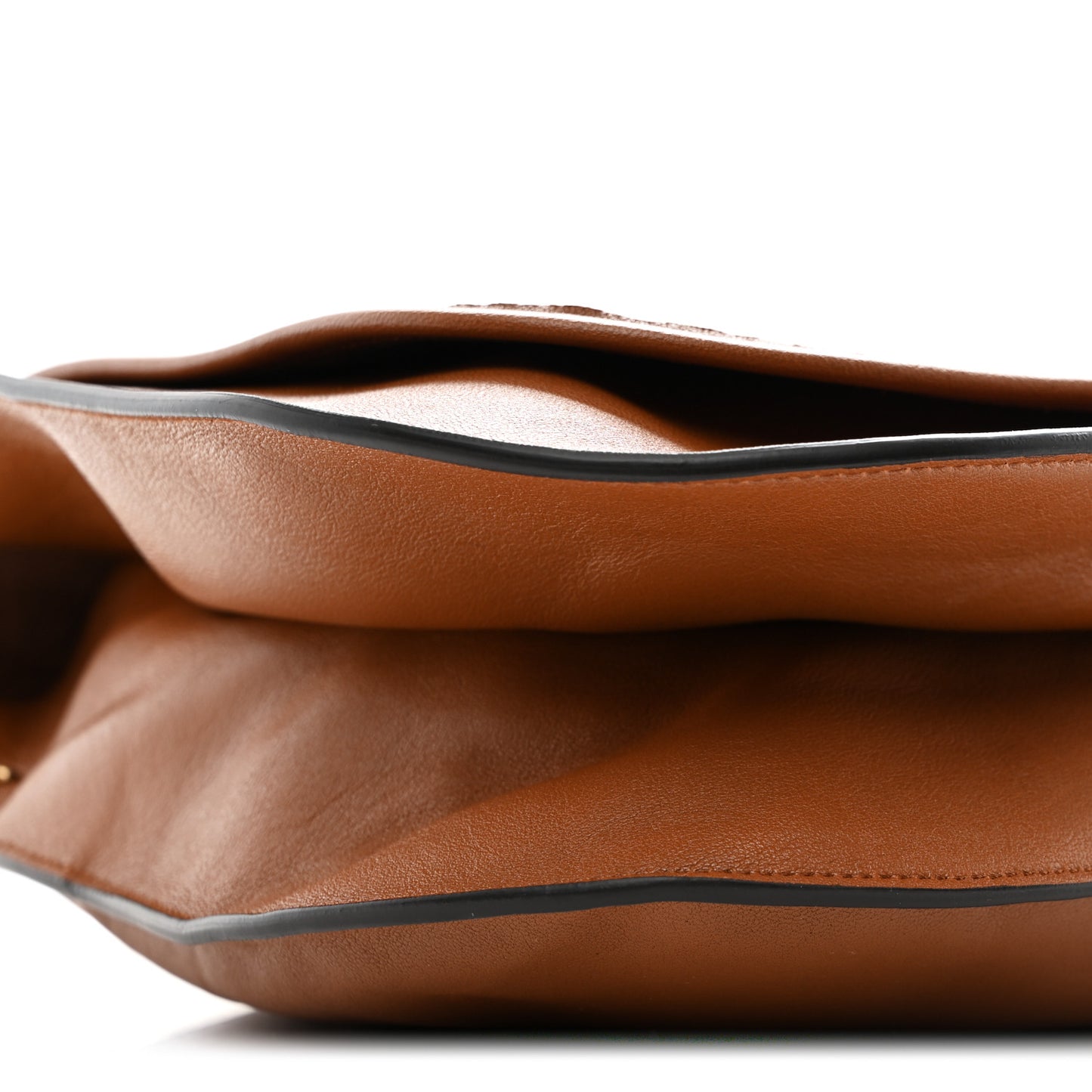 Shiny Lambskin Soft Triomphe Besace Bag Soft Tan