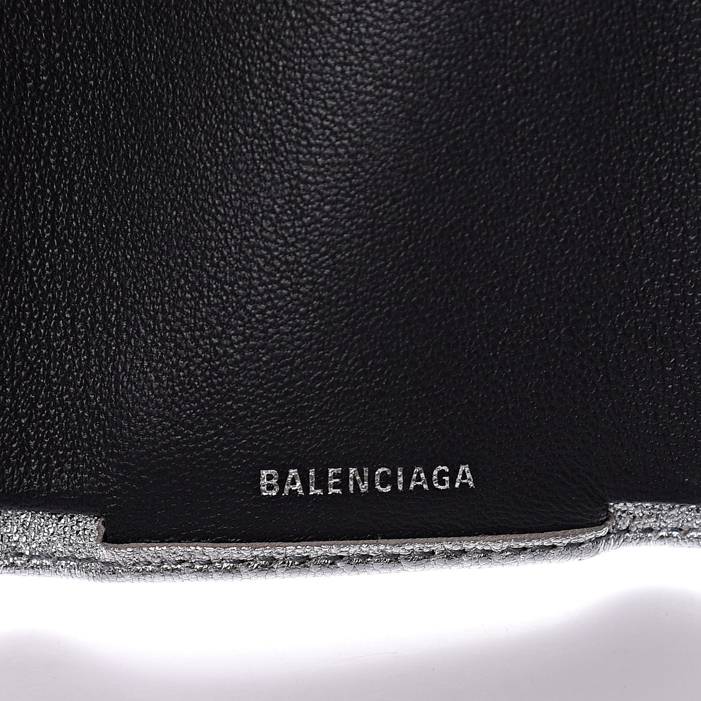 Metallic Goatskin Logo Mini Everyday Wallet Argent Black