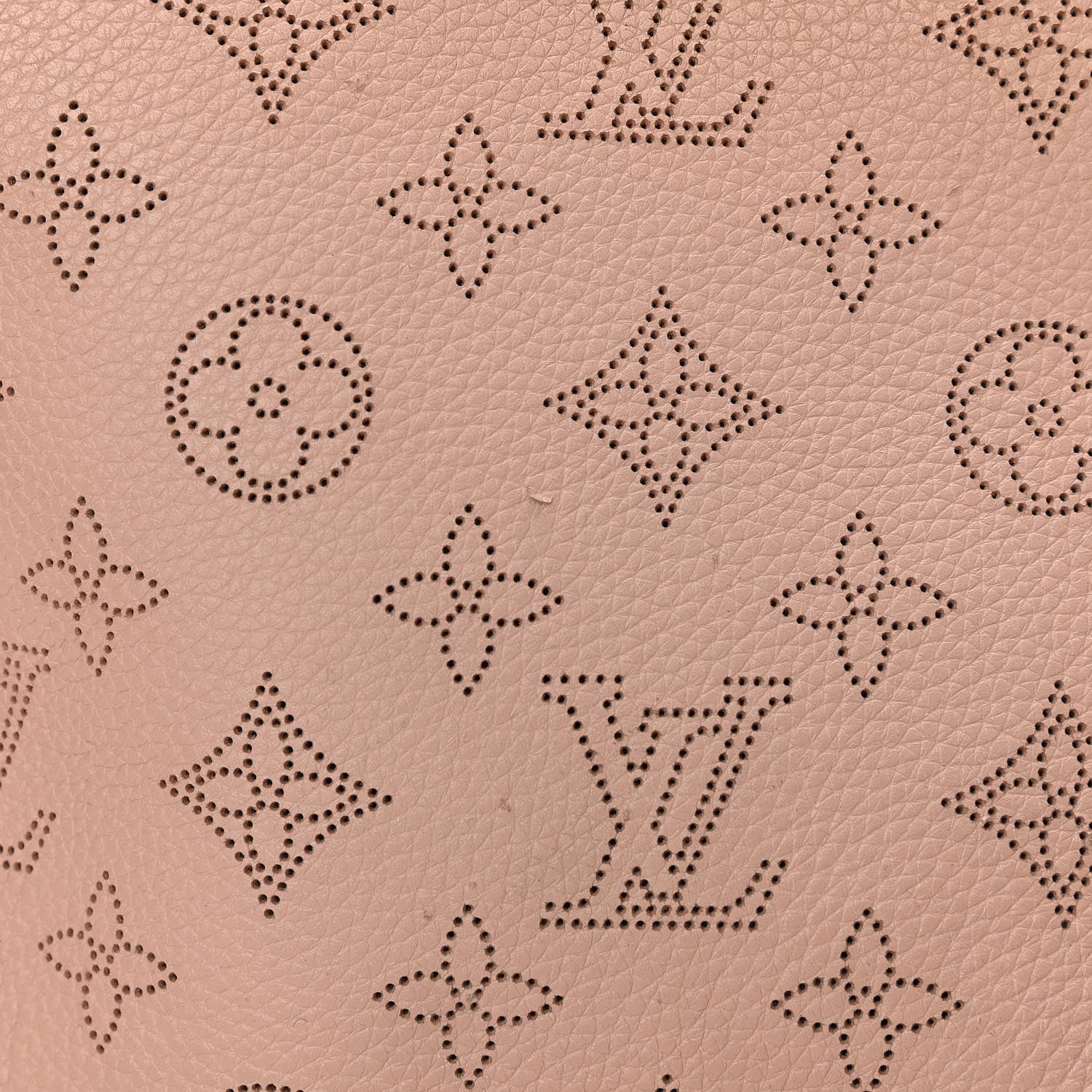 Louis Vuitton Mahina Babylone Chain BB Magnolia 10 of 16