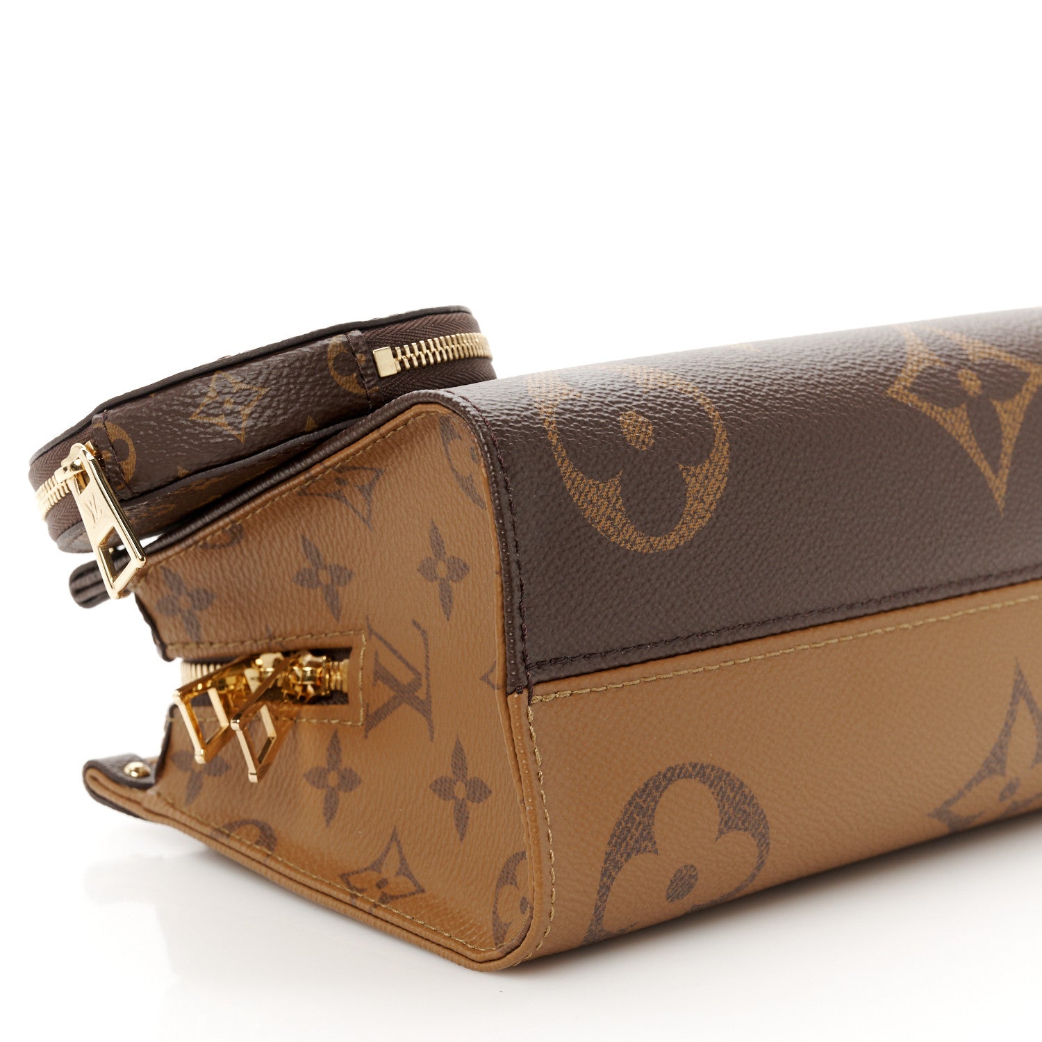 Louis Vuitton Reverse Monogram Giant OnTheGo East West 12 of 13