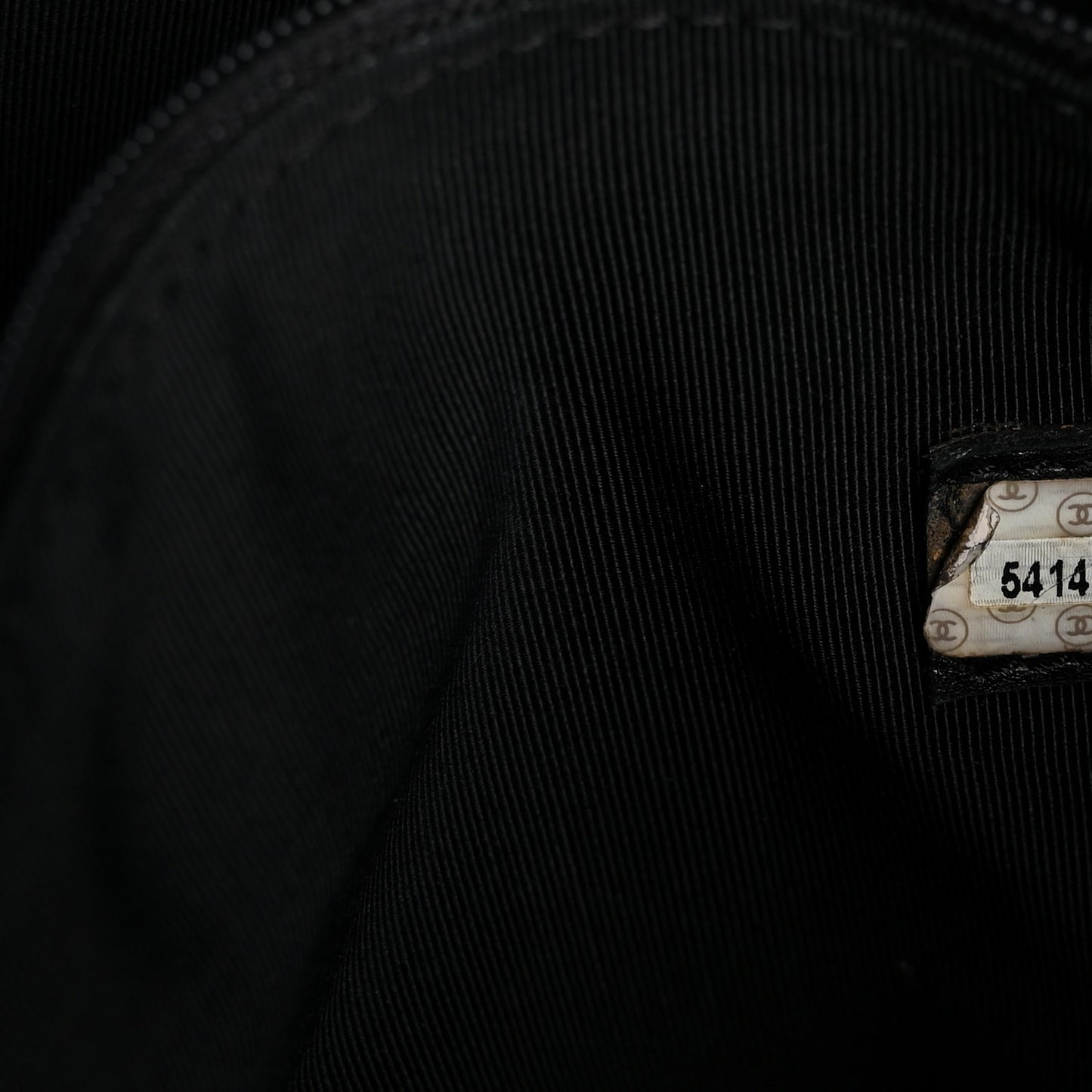 Caviar Shoulder Bag Black