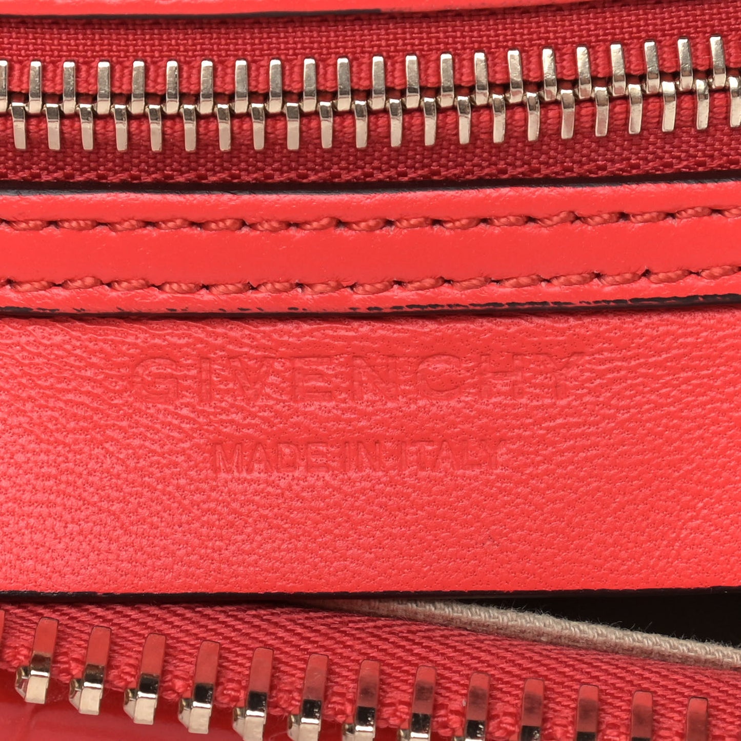 Calfskin Crocodile Embossed Small Antigona Red