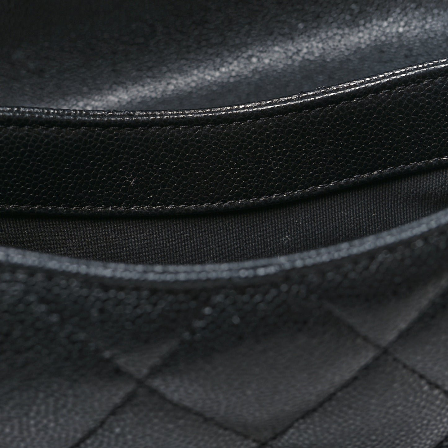 Caviar Quilted Small Messenger Flap Black