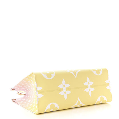 Louis Vuitton Monogram Giant By The Pool Onthego GM Light Pink 5 of 12