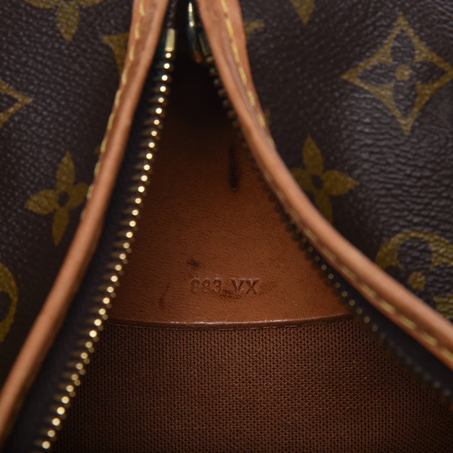 Louis Vuitton Monogram Garment Cover 7 of 8