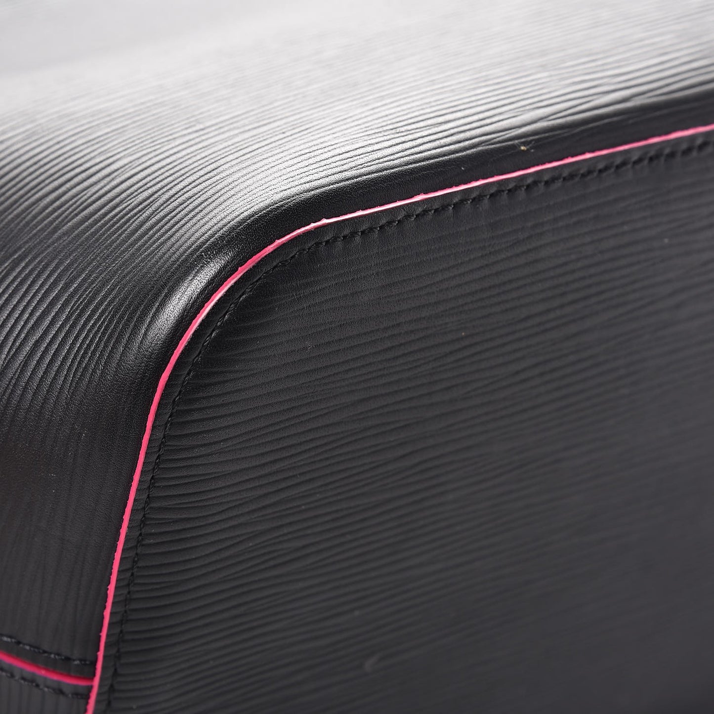 Epi Neverfull MM Black Hot Pink
