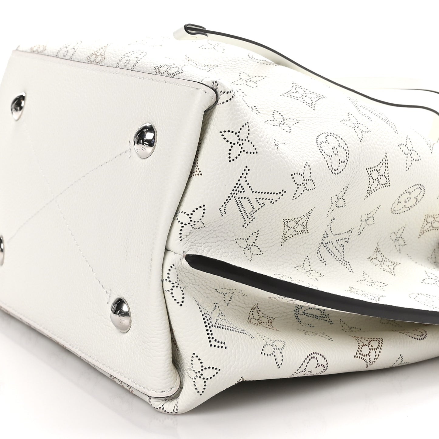 LOUIS VUITTON Mahina Muria Snow White