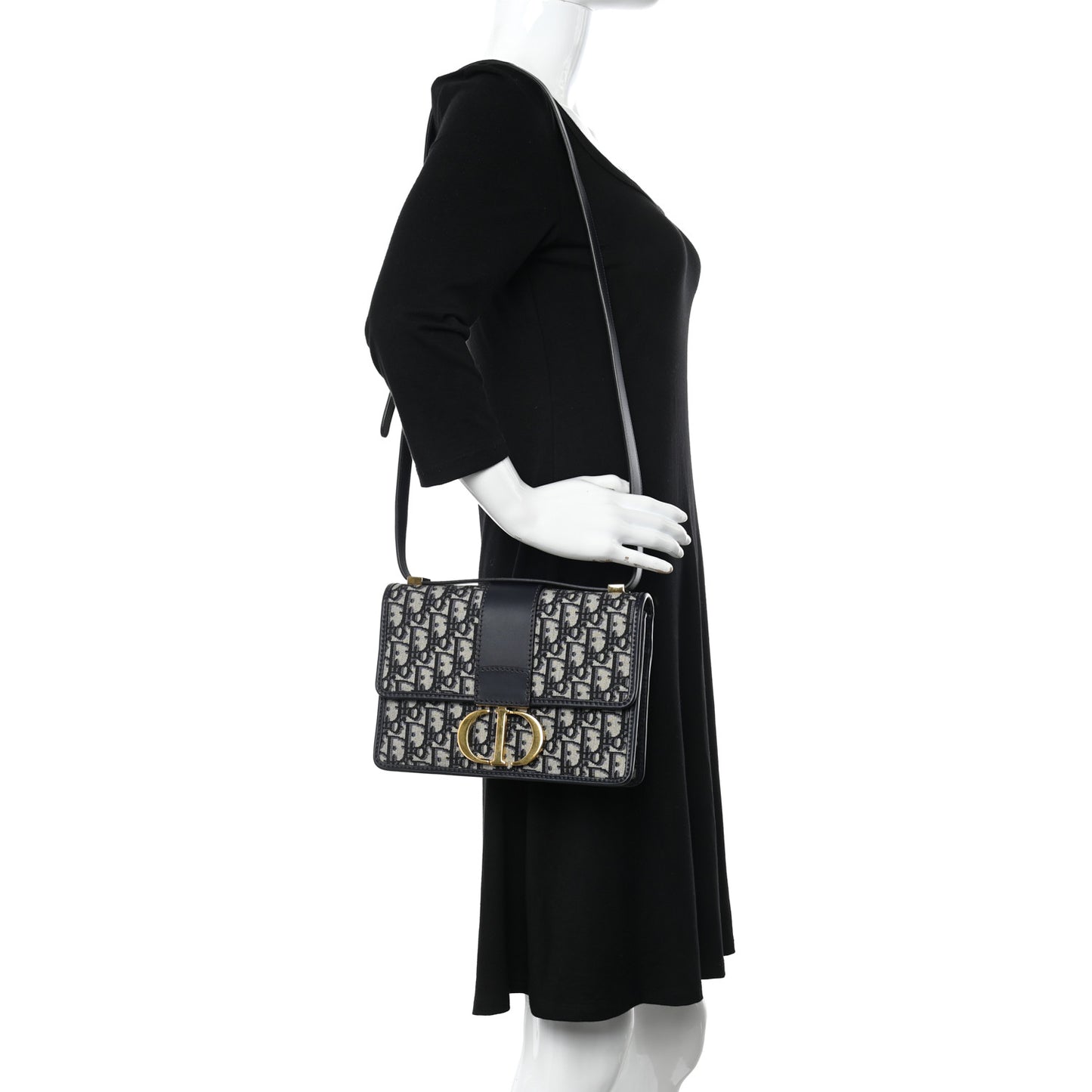 Oblique 30 Montaigne Flap Bag Blue