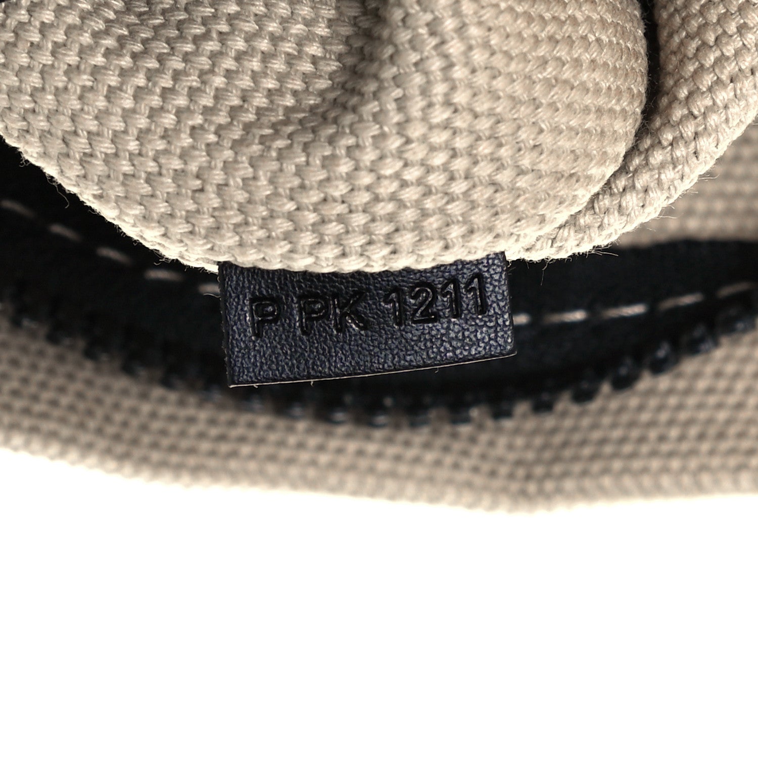 Marc Jacobs Canvas Signet Tote Bag Beige 7 of 13