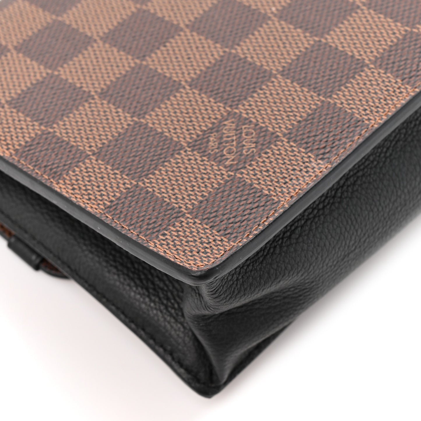 Damier Ebene Vavin Chain Wallet Black