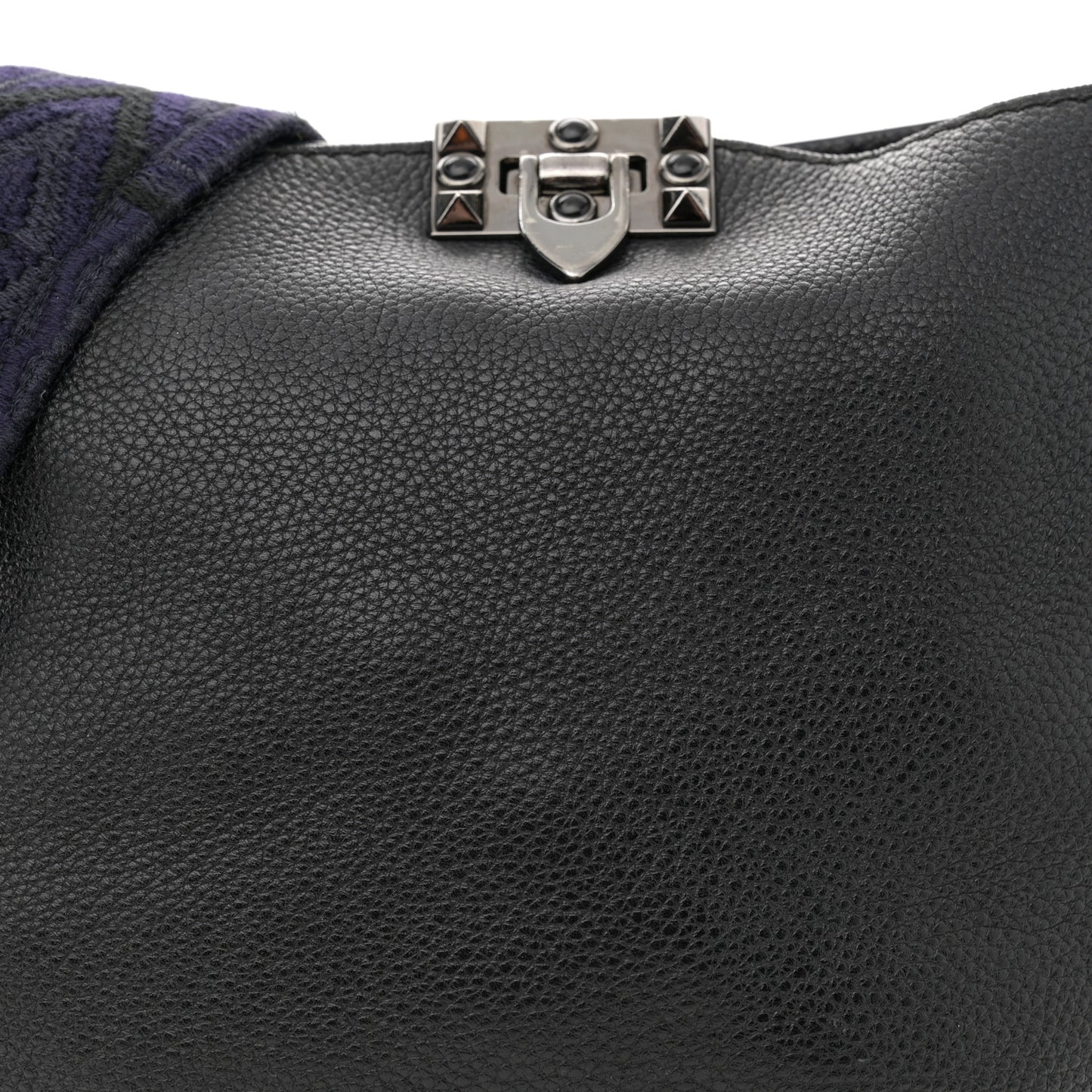 Pebbled Calfskin Onyx Small Rockstud Rolling Flip-Lock Messenger Bag Black