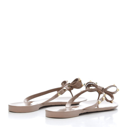 Valentino Garavani PVC Jelly Rockstud Bow Thong Sandals 41 Poudre 4 of 18
